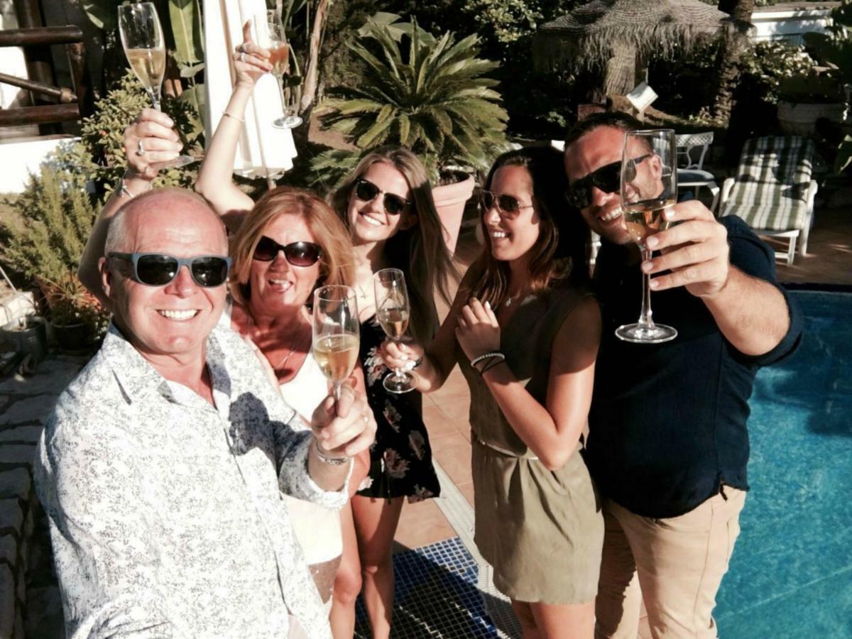 Villa Breeze Boutique Guest Rooms, Marbella Sitio de Calahonda Dış mekan fotoğraf